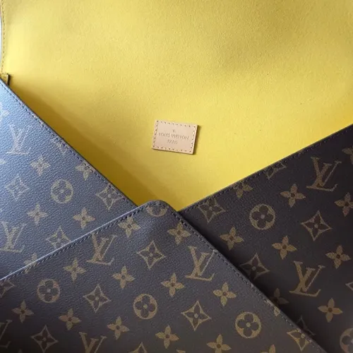 Cheap Louis Vuitton AAA Quality Daily Pouches #1404785 Replica Wholesale [$160.00 USD] [ITEM#1404785] on Replica Louis Vuitton AAA Quality Pouches
