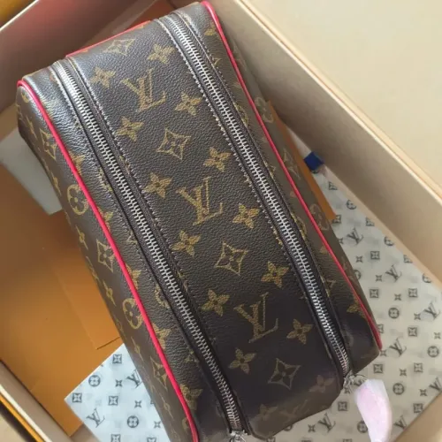 Cheap Louis Vuitton AAA Quality Cosmetic Pouches #1404790 Replica Wholesale [$102.00 USD] [ITEM#1404790] on Replica Louis Vuitton AAA Quality Pouches