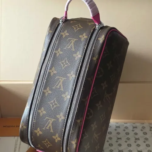 Cheap Louis Vuitton AAA Quality Cosmetic Pouches #1404791 Replica Wholesale [$102.00 USD] [ITEM#1404791] on Replica Louis Vuitton AAA Quality Pouches