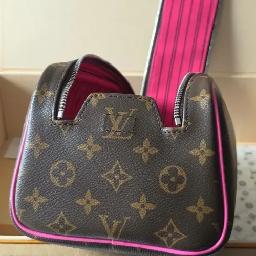 Cheap Louis Vuitton AAA Quality Cosmetic Pouches #1404791 Replica Wholesale [$102.00 USD] [ITEM#1404791] on Replica Louis Vuitton AAA Quality Pouches