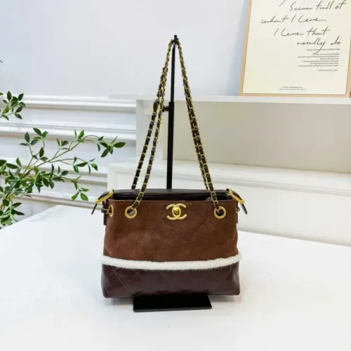 Chanel Shoulder Bags For Women #1404864