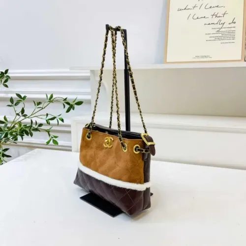 Cheap Chanel Shoulder Bags For Women #1404865 Replica Wholesale [$41.00 USD] [ITEM#1404865] on Replica Chanel Shoulder Bags