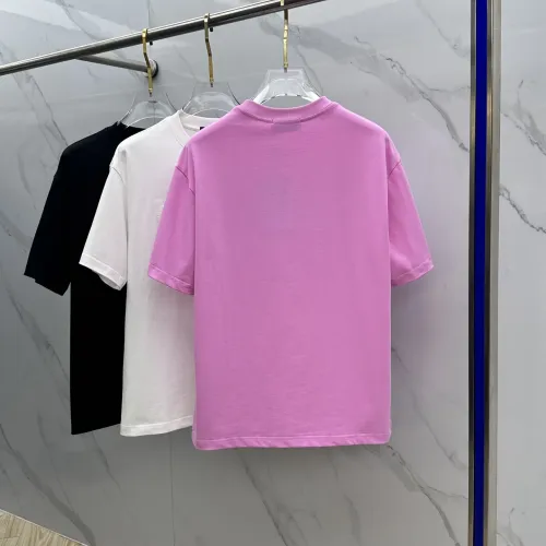 Cheap Gucci T-Shirts Short Sleeved For Unisex #1405132 Replica Wholesale [$64.00 USD] [ITEM#1405132] on Replica Gucci T-Shirts