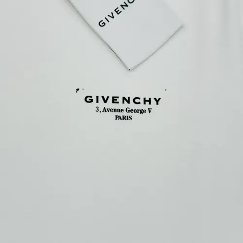 Cheap Givenchy T-Shirts Short Sleeved For Men #1405299 Replica Wholesale [$76.00 USD] [ITEM#1405299] on Replica Givenchy T-Shirts