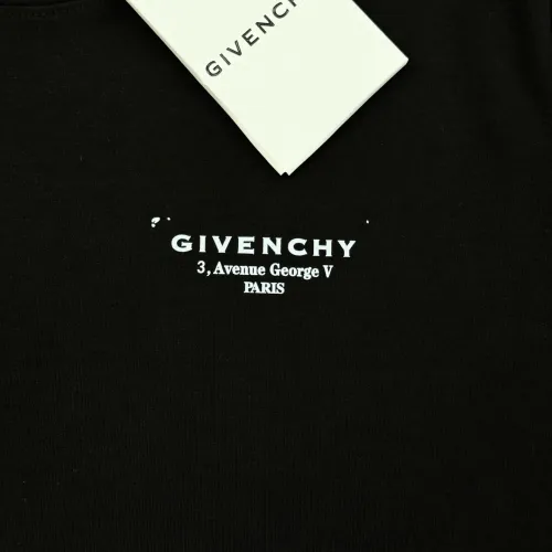 Cheap Givenchy T-Shirts Short Sleeved For Men #1405301 Replica Wholesale [$76.00 USD] [ITEM#1405301] on Replica Givenchy T-Shirts