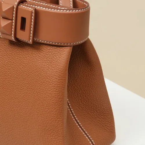 Cheap Hermes AAA Quality Handbags For Women #1405338 Replica Wholesale [$115.00 USD] [ITEM#1405338] on Replica Hermes AAA Quality Handbags