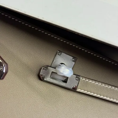 Cheap Hermes AAA Quality Handbags For Women #1405348 Replica Wholesale [$88.00 USD] [ITEM#1405348] on Replica Hermes AAA Quality Handbags