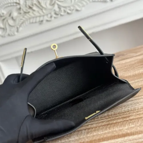 Cheap Hermes AAA Quality Handbags For Women #1405358 Replica Wholesale [$88.00 USD] [ITEM#1405358] on Replica Hermes AAA Quality Handbags