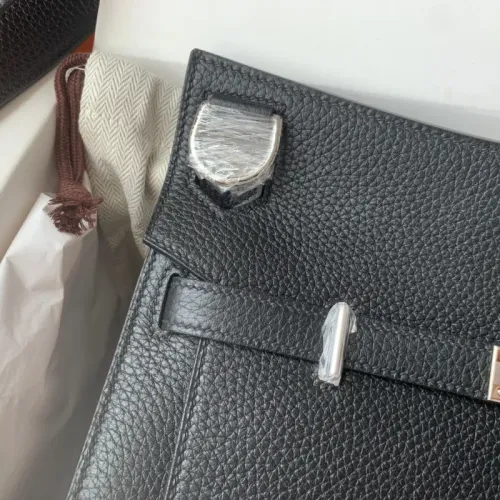 Cheap Hermes AAA Quality Messenger Bags For Women #1405370 Replica Wholesale [$115.00 USD] [ITEM#1405370] on Replica Hermes AAA Quality Messenger Bags