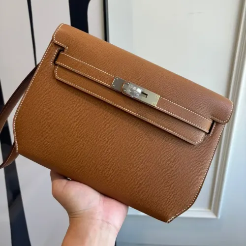 Hermes AAA Man Pouches #1405374