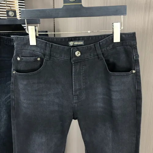 Cheap Versace Jeans For Men #1405561 Replica Wholesale [$68.00 USD] [ITEM#1405561] on Replica Versace Jeans
