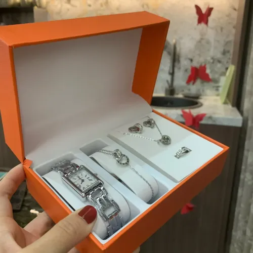 Cheap Cartier Watches For Women #1405858 Replica Wholesale [$40.00 USD] [ITEM#1405858] on Replica Cartier Watches