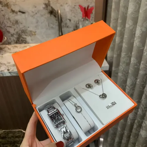 Cheap Cartier Watches For Women #1405862 Replica Wholesale [$40.00 USD] [ITEM#1405862] on Replica Cartier Watches