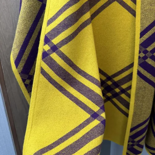 Cheap Burberry Poncho For Women #1405931 Replica Wholesale [$48.00 USD] [ITEM#1405931] on Replica Burberry Scarf