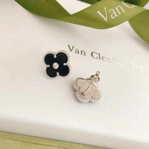 Cheap Van Cleef &amp; Arpels Earrings For Women #1406172 Replica Wholesale [$25.00 USD] [ITEM#1406172] on Replica Van Cleef &amp; Arpels Earrings