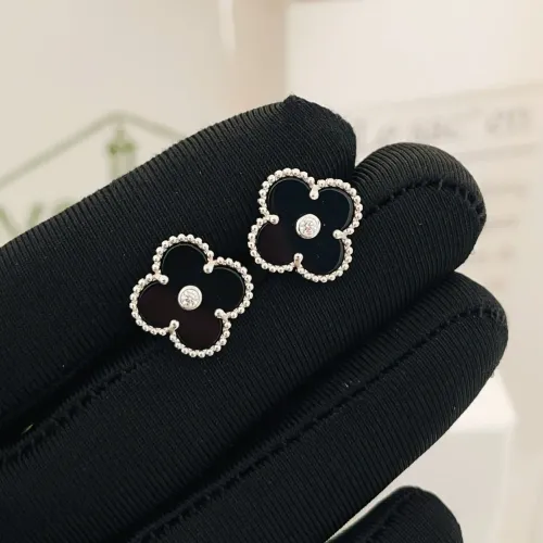 Cheap Van Cleef &amp; Arpels Earrings For Women #1406172 Replica Wholesale [$25.00 USD] [ITEM#1406172] on Replica Van Cleef &amp; Arpels Earrings