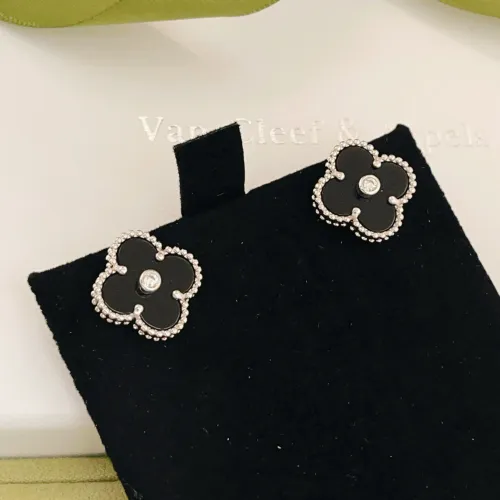 Cheap Van Cleef &amp; Arpels Earrings For Women #1406172 Replica Wholesale [$25.00 USD] [ITEM#1406172] on Replica Van Cleef &amp; Arpels Earrings