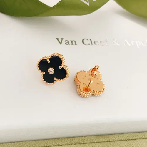 Cheap Van Cleef &amp; Arpels Earrings For Women #1406175 Replica Wholesale [$25.00 USD] [ITEM#1406175] on Replica Van Cleef &amp; Arpels Earrings
