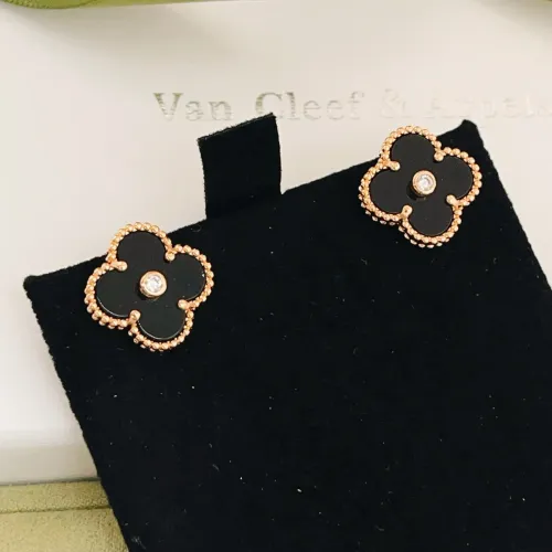 Cheap Van Cleef &amp; Arpels Earrings For Women #1406175 Replica Wholesale [$25.00 USD] [ITEM#1406175] on Replica Van Cleef &amp; Arpels Earrings
