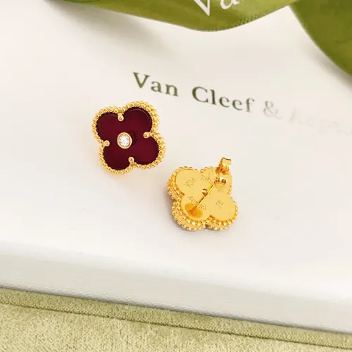Cheap Van Cleef &amp; Arpels Earrings For Women #1406187 Replica Wholesale [$25.00 USD] [ITEM#1406187] on Replica Van Cleef &amp; Arpels Earrings