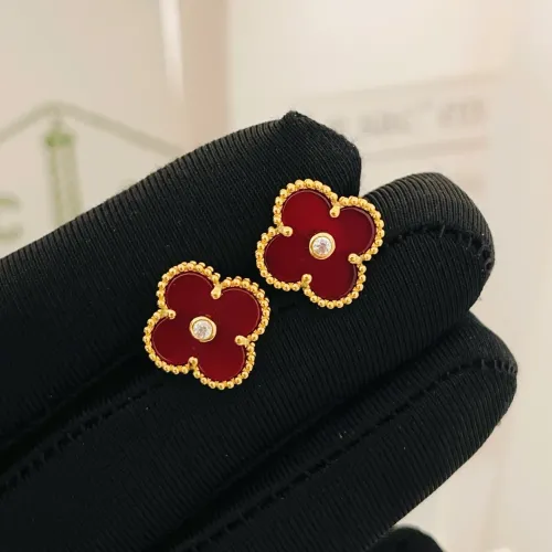 Cheap Van Cleef &amp; Arpels Earrings For Women #1406187 Replica Wholesale [$25.00 USD] [ITEM#1406187] on Replica Van Cleef &amp; Arpels Earrings