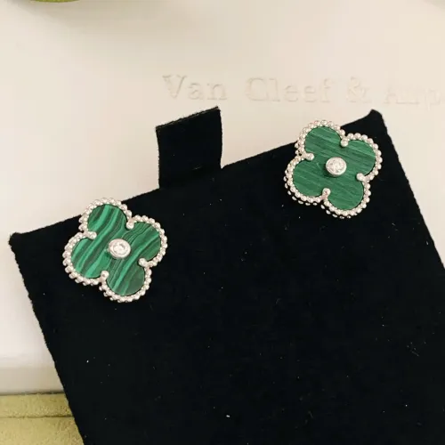 Cheap Van Cleef &amp; Arpels Earrings For Women #1406188 Replica Wholesale [$25.00 USD] [ITEM#1406188] on Replica Van Cleef &amp; Arpels Earrings