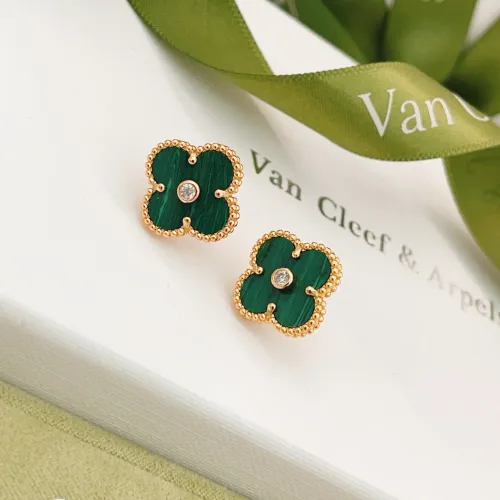 Cheap Van Cleef &amp; Arpels Earrings For Women #1406191 Replica Wholesale [$25.00 USD] [ITEM#1406191] on Replica Van Cleef &amp; Arpels Earrings