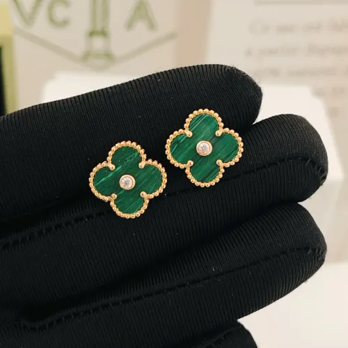 Cheap Van Cleef &amp; Arpels Earrings For Women #1406191 Replica Wholesale [$25.00 USD] [ITEM#1406191] on Replica Van Cleef &amp; Arpels Earrings