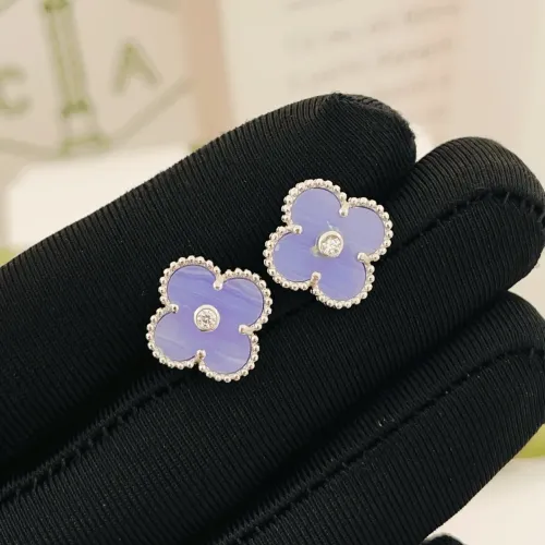 Cheap Van Cleef &amp; Arpels Earrings For Women #1406290 Replica Wholesale [$25.00 USD] [ITEM#1406290] on Replica Van Cleef &amp; Arpels Earrings