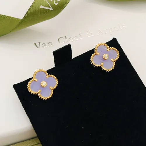Cheap Van Cleef &amp; Arpels Earrings For Women #1406292 Replica Wholesale [$25.00 USD] [ITEM#1406292] on Replica Van Cleef &amp; Arpels Earrings