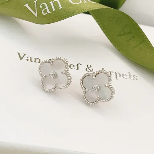 Cheap Van Cleef &amp; Arpels Earrings For Women #1406293 Replica Wholesale [$25.00 USD] [ITEM#1406293] on Replica Van Cleef &amp; Arpels Earrings
