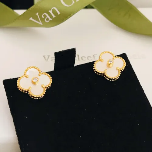 Cheap Van Cleef &amp; Arpels Earrings For Women #1406295 Replica Wholesale [$25.00 USD] [ITEM#1406295] on Replica Van Cleef &amp; Arpels Earrings