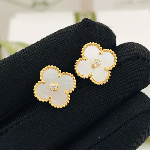 Cheap Van Cleef &amp; Arpels Earrings For Women #1406295 Replica Wholesale [$25.00 USD] [ITEM#1406295] on Replica Van Cleef &amp; Arpels Earrings
