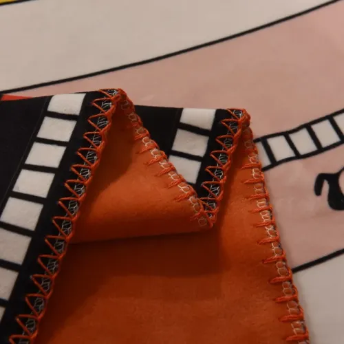 Cheap Tory Burch Blanket #1406492 Replica Wholesale [$72.00 USD] [ITEM#1406492] on Replica Tory Burch Blanket