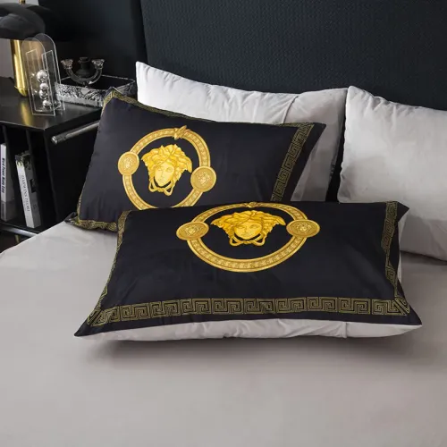 Cheap Versace Bedding #1406533 Replica Wholesale [$85.00 USD] [ITEM#1406533] on Replica Versace Bedding