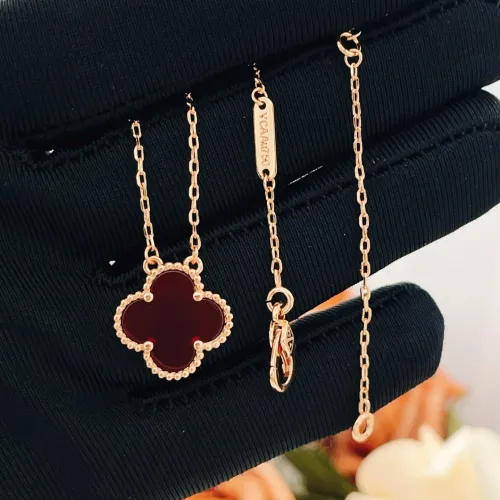 Cheap Van Cleef &amp; Arpels Necklaces For Women #1406550 Replica Wholesale [$25.00 USD] [ITEM#1406550] on Replica Van Cleef &amp; Arpels Necklaces