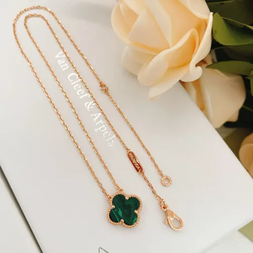 Cheap Van Cleef &amp; Arpels Necklaces For Women #1406553 Replica Wholesale [$25.00 USD] [ITEM#1406553] on Replica Van Cleef &amp; Arpels Necklaces