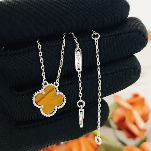 Cheap Van Cleef &amp; Arpels Necklaces For Women #1406555 Replica Wholesale [$25.00 USD] [ITEM#1406555] on Replica Van Cleef &amp; Arpels Necklaces