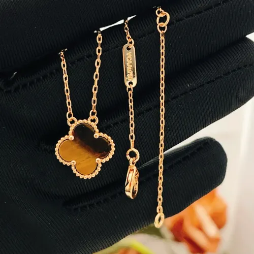 Cheap Van Cleef &amp; Arpels Necklaces For Women #1406556 Replica Wholesale [$25.00 USD] [ITEM#1406556] on Replica Van Cleef &amp; Arpels Necklaces