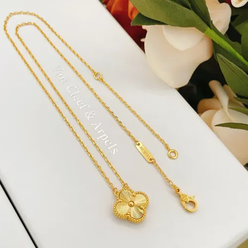 Cheap Van Cleef &amp; Arpels Necklaces For Women #1406559 Replica Wholesale [$25.00 USD] [ITEM#1406559] on Replica Van Cleef &amp; Arpels Necklaces