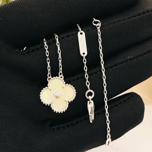 Cheap Van Cleef &amp; Arpels Necklaces For Women #1406566 Replica Wholesale [$25.00 USD] [ITEM#1406566] on Replica Van Cleef &amp; Arpels Necklaces