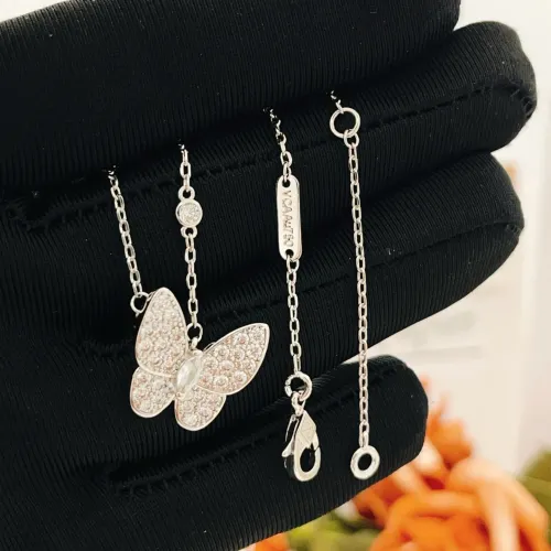 Cheap Van Cleef &amp; Arpels Necklaces For Women #1406572 Replica Wholesale [$25.00 USD] [ITEM#1406572] on Replica Van Cleef &amp; Arpels Necklaces