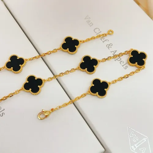 Cheap Van Cleef &amp; Arpels Necklaces For Women #1406578 Replica Wholesale [$45.00 USD] [ITEM#1406578] on Replica Van Cleef &amp; Arpels Necklaces