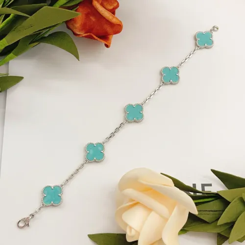 Cheap Van Cleef &amp; Arpels Bracelets For Women #1406582 Replica Wholesale [$34.00 USD] [ITEM#1406582] on Replica Van Cleef &amp; Arpels Bracelets