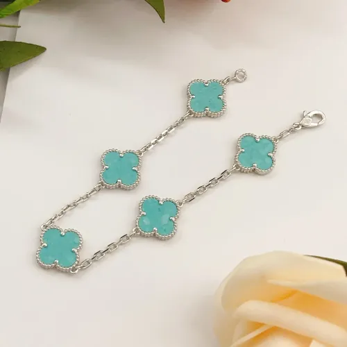 Cheap Van Cleef &amp; Arpels Bracelets For Women #1406582 Replica Wholesale [$34.00 USD] [ITEM#1406582] on Replica Van Cleef &amp; Arpels Bracelets