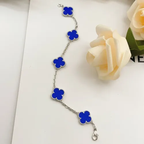 Cheap Van Cleef &amp; Arpels Bracelets For Women #1406584 Replica Wholesale [$34.00 USD] [ITEM#1406584] on Replica Van Cleef &amp; Arpels Bracelets