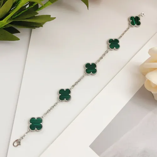 Cheap Van Cleef &amp; Arpels Bracelets For Women #1406587 Replica Wholesale [$34.00 USD] [ITEM#1406587] on Replica Van Cleef &amp; Arpels Bracelets