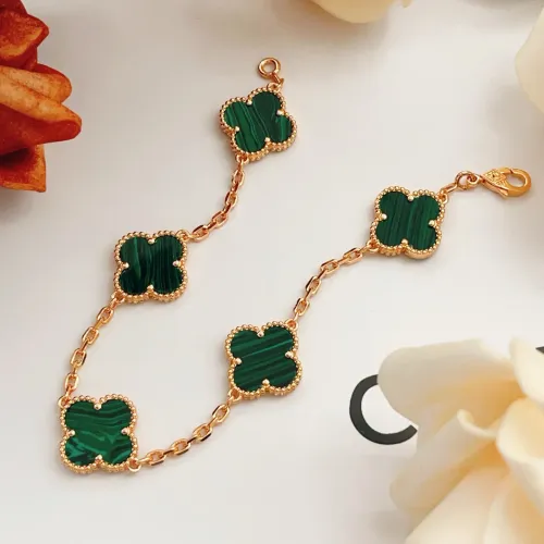 Cheap Van Cleef &amp; Arpels Bracelets For Women #1406588 Replica Wholesale [$34.00 USD] [ITEM#1406588] on Replica Van Cleef &amp; Arpels Bracelets