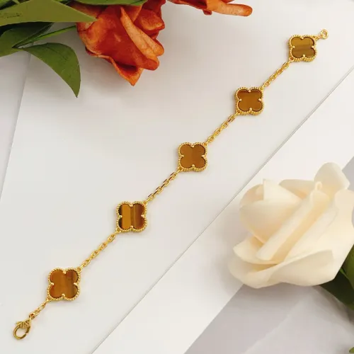 Cheap Van Cleef &amp; Arpels Bracelets For Women #1406592 Replica Wholesale [$34.00 USD] [ITEM#1406592] on Replica Van Cleef &amp; Arpels Bracelets