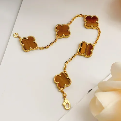 Cheap Van Cleef &amp; Arpels Bracelets For Women #1406592 Replica Wholesale [$34.00 USD] [ITEM#1406592] on Replica Van Cleef &amp; Arpels Bracelets